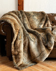 VelvetGlo – Chic Faux Fur Blanket with a Sumptuous Feel