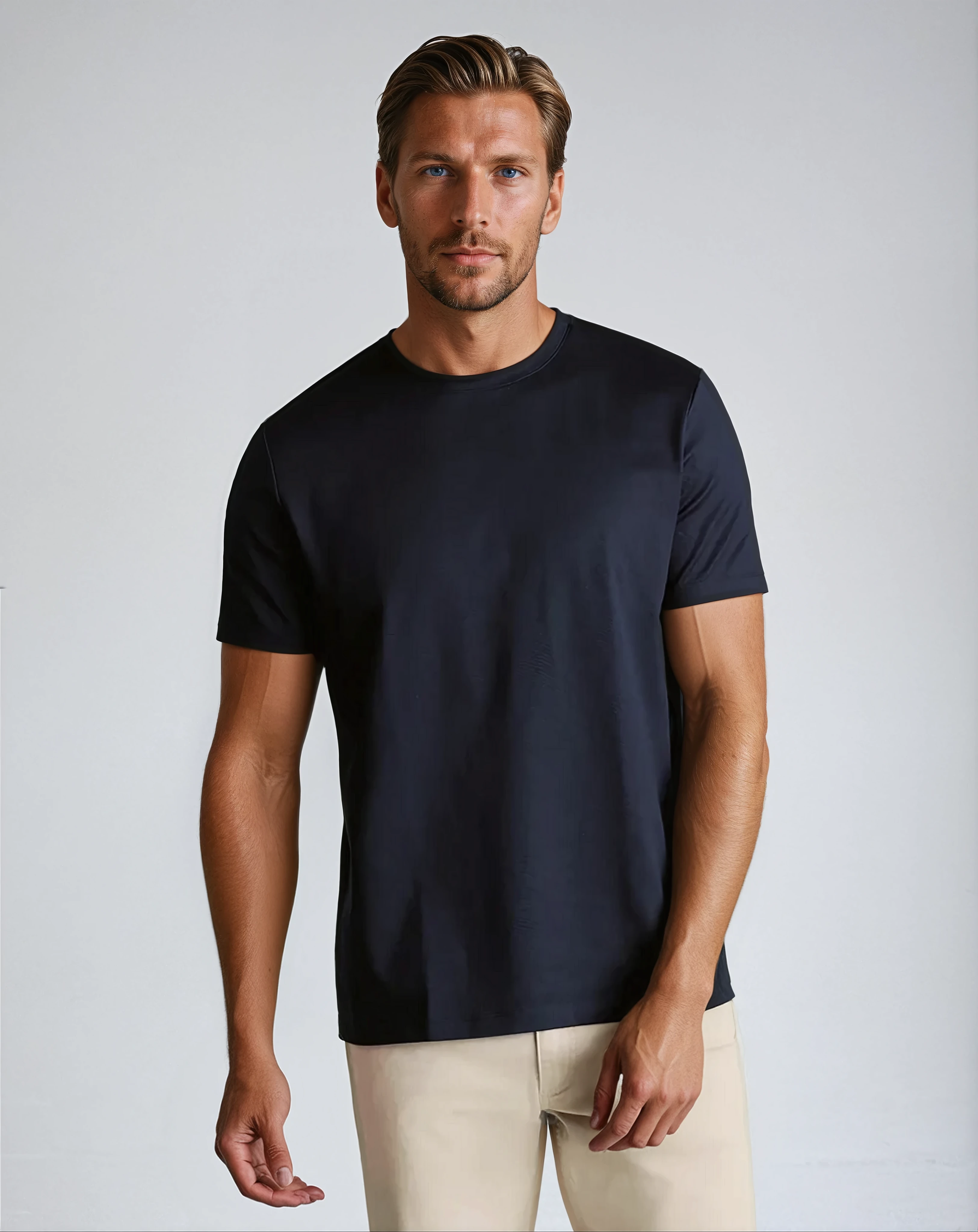 https://cdn.shopify.com/s/files/1/0903/2731/8834/files/marineblauwe_t-shirt_GA_1.png?v=1747478658